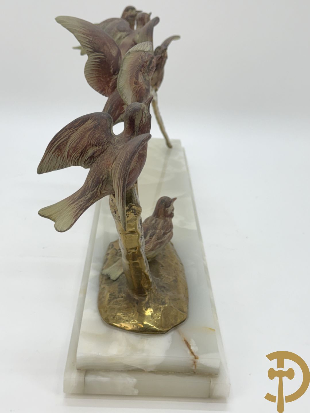 Ongetekend - Vergulde bronzen tak met zes vogels, op onix marmeren sokkel