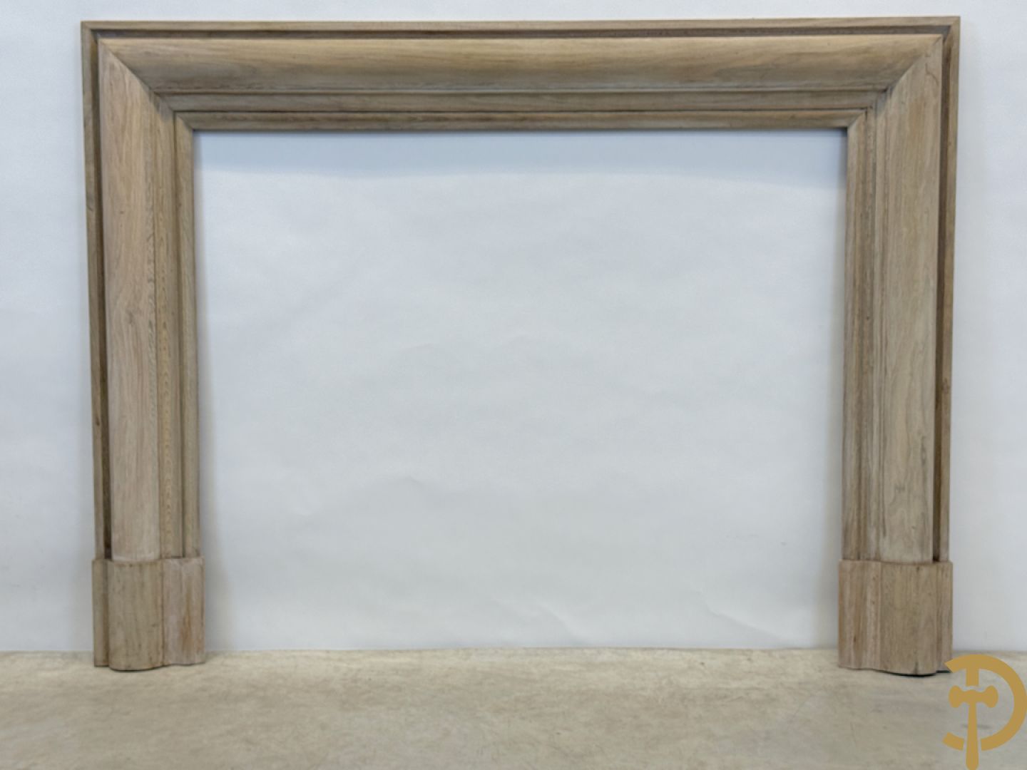 Eiken schouwmantel met gestoken molures