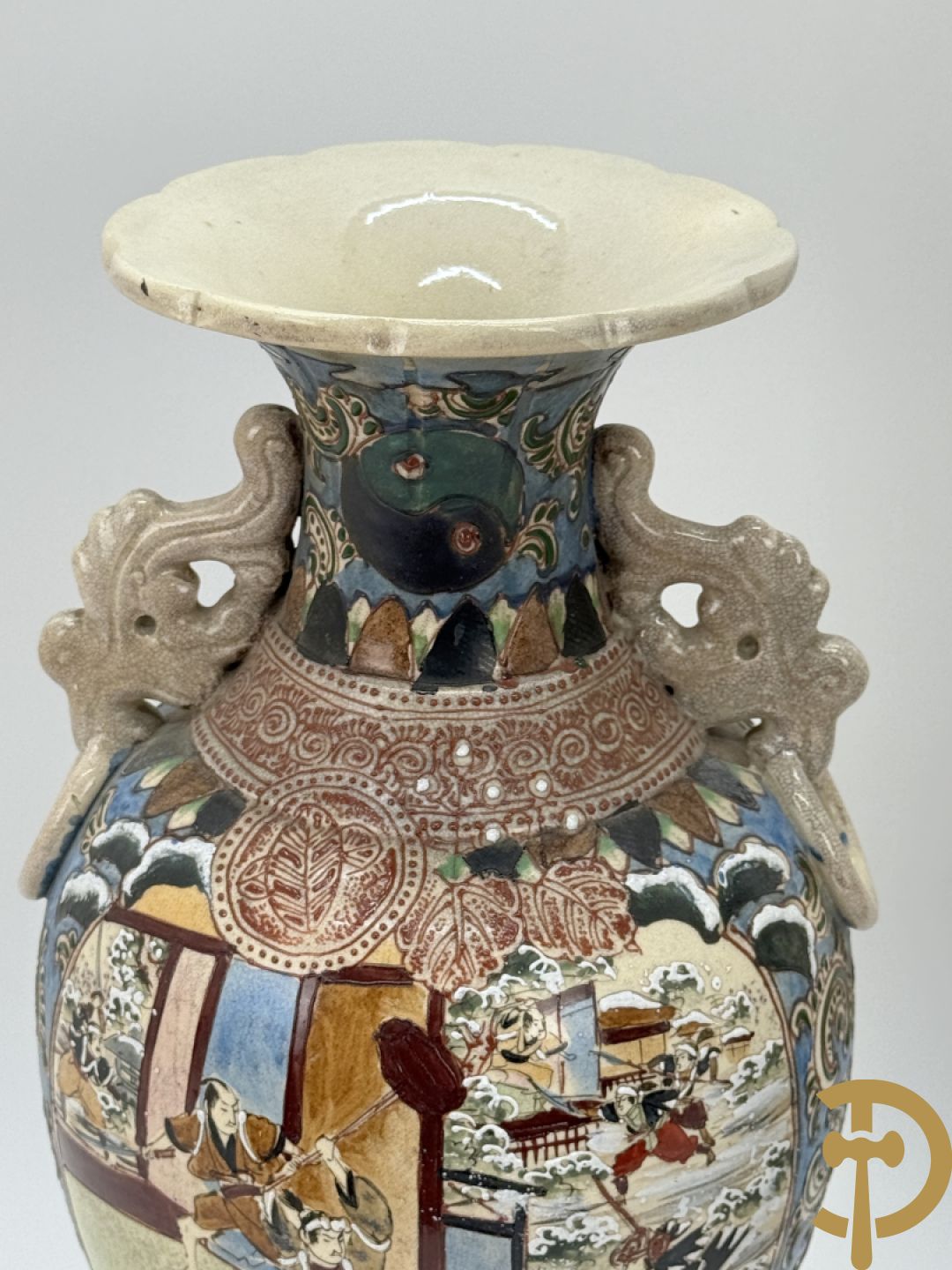 Paar Satsumat vazen met krijgertaferelen