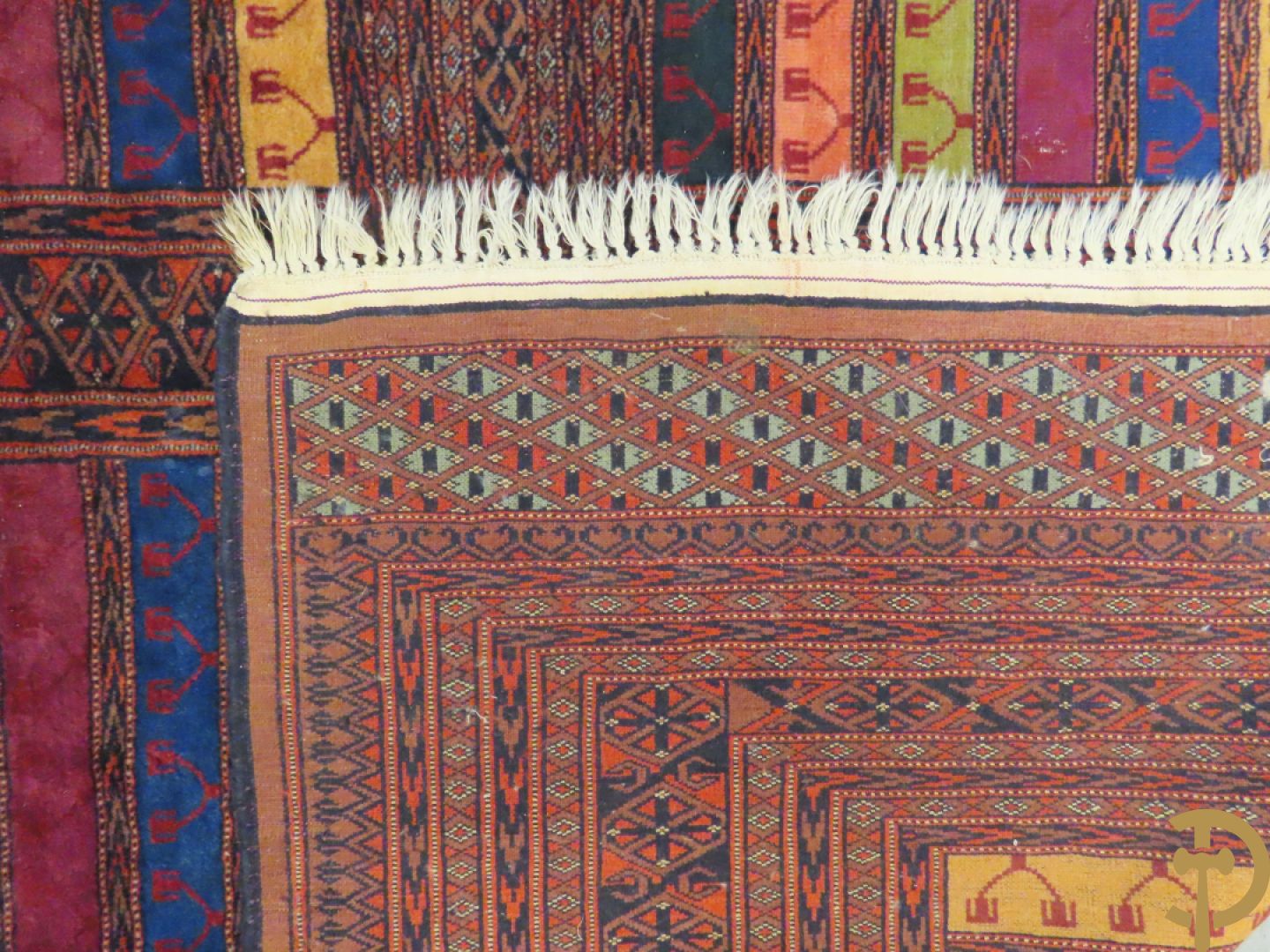 Oosters handgeknoopt tapijt