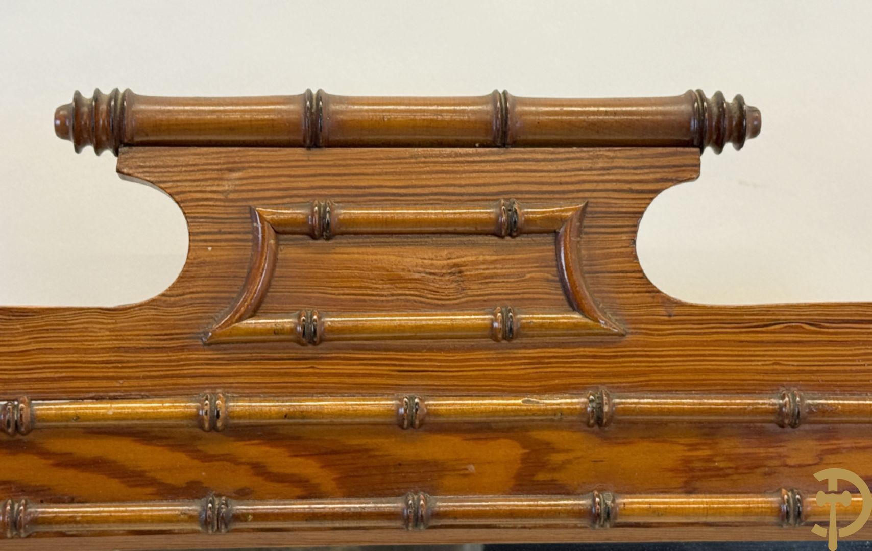 Bamboe opschiktafel mt 4 lades, wit marmeren blad en spiegel