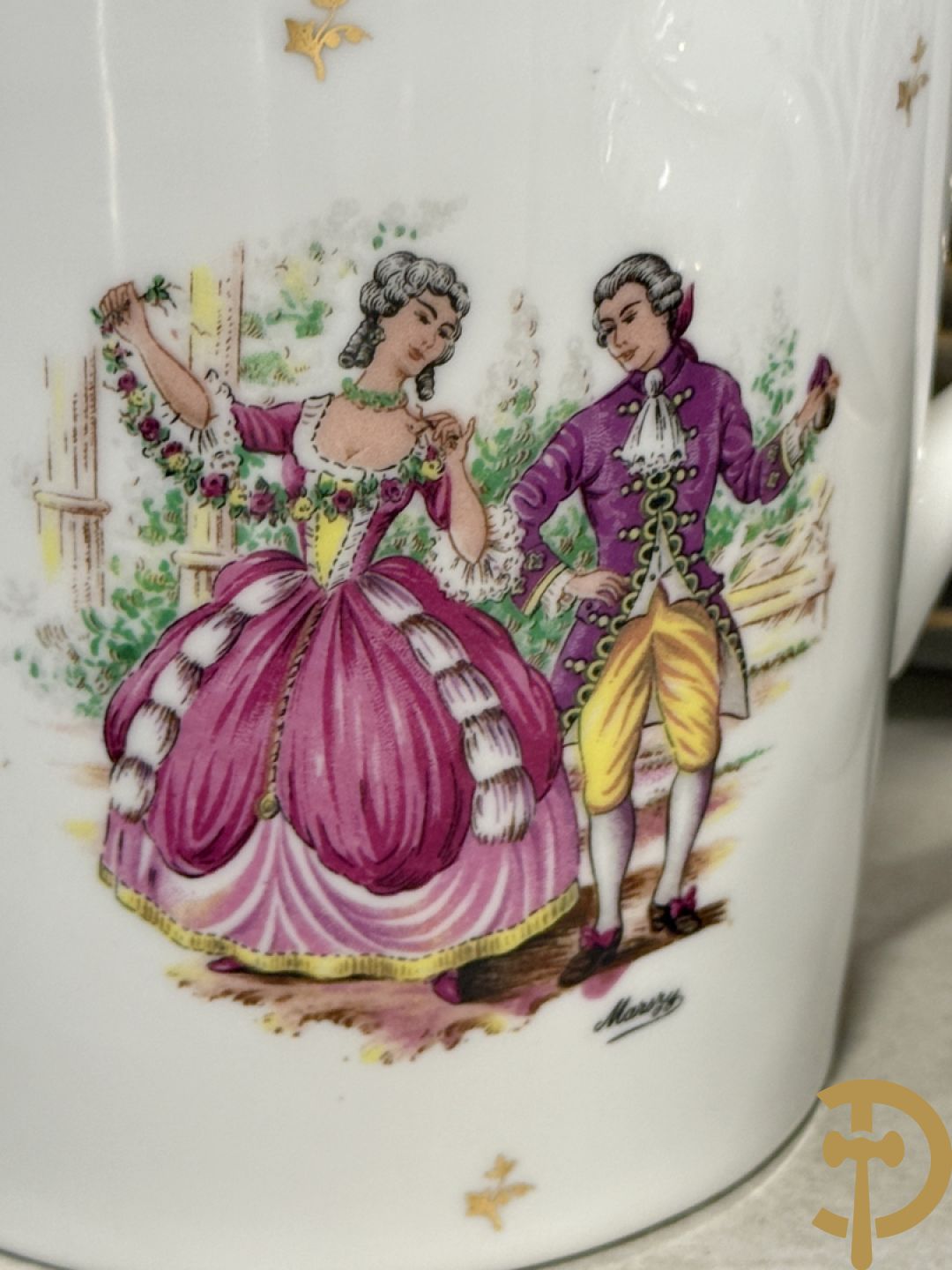 Porseleinen eet- en koffieservies met decor van elegant koppel, Limoges gemerkt