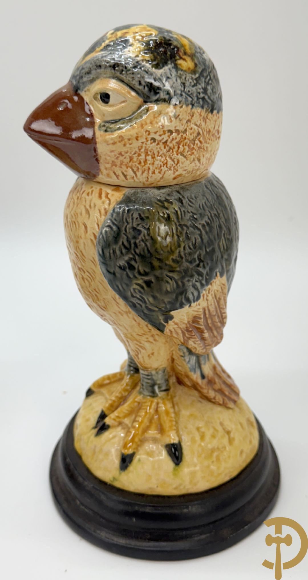 Vijf gekleurde keramieken vogels met afneembare kop, naar Martin Brothers