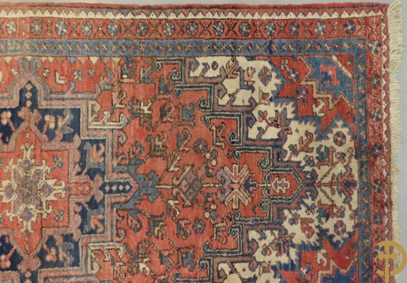 Oosters handgeknoopt tapijt met centraal decor Hamadan