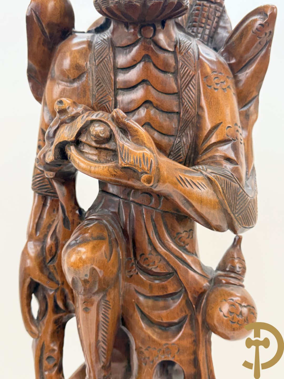 Aziatische houtsculptuur Guanying met 2 oosterse figuren + Oosterse man met baard