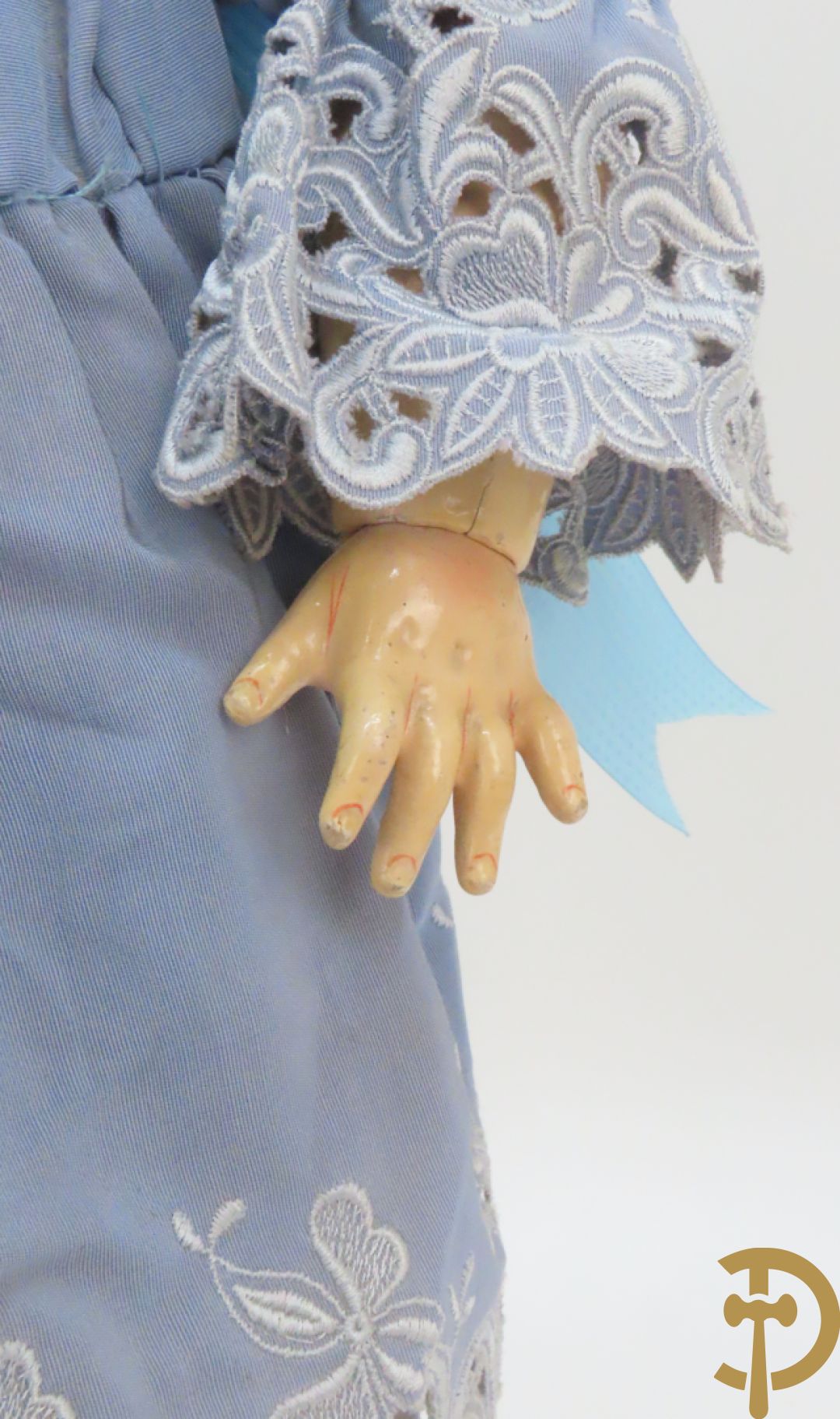 Antieke pop met porseleinen hoofd, beweegbare ledematen en beweegbare ogen, gemerkt Armand Marseille Germany 390 A11M