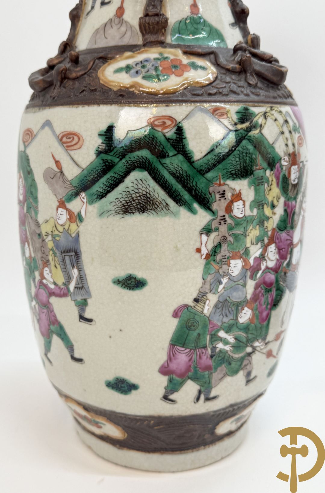 Twee Nankinvazen met geanimeerd krijgerdecor