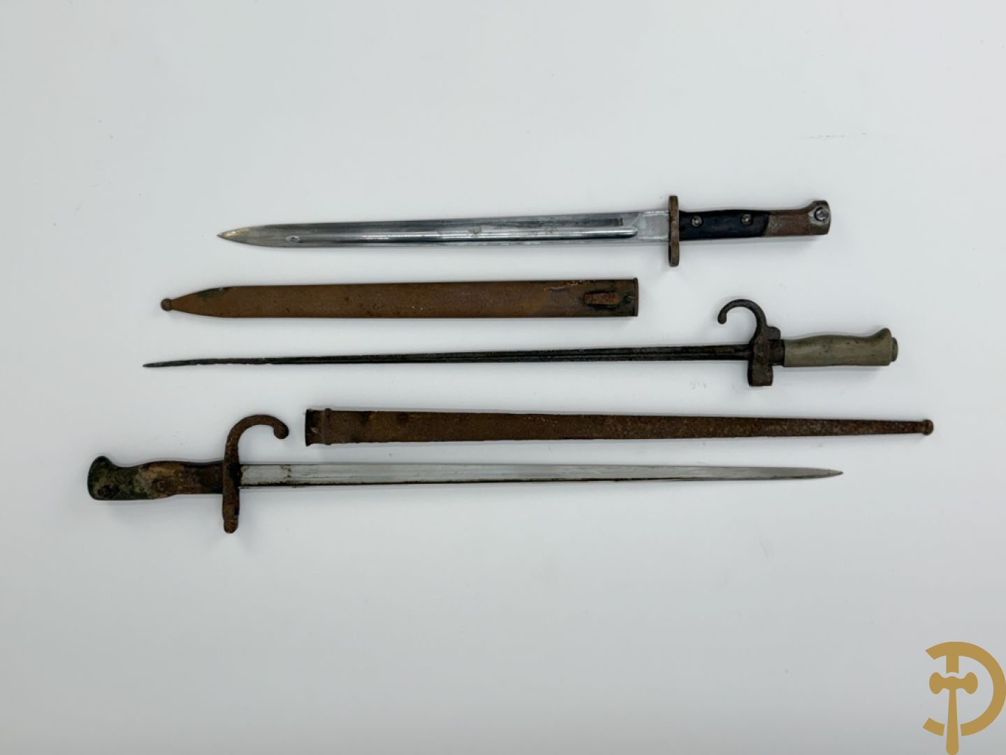 Drie bajonettes