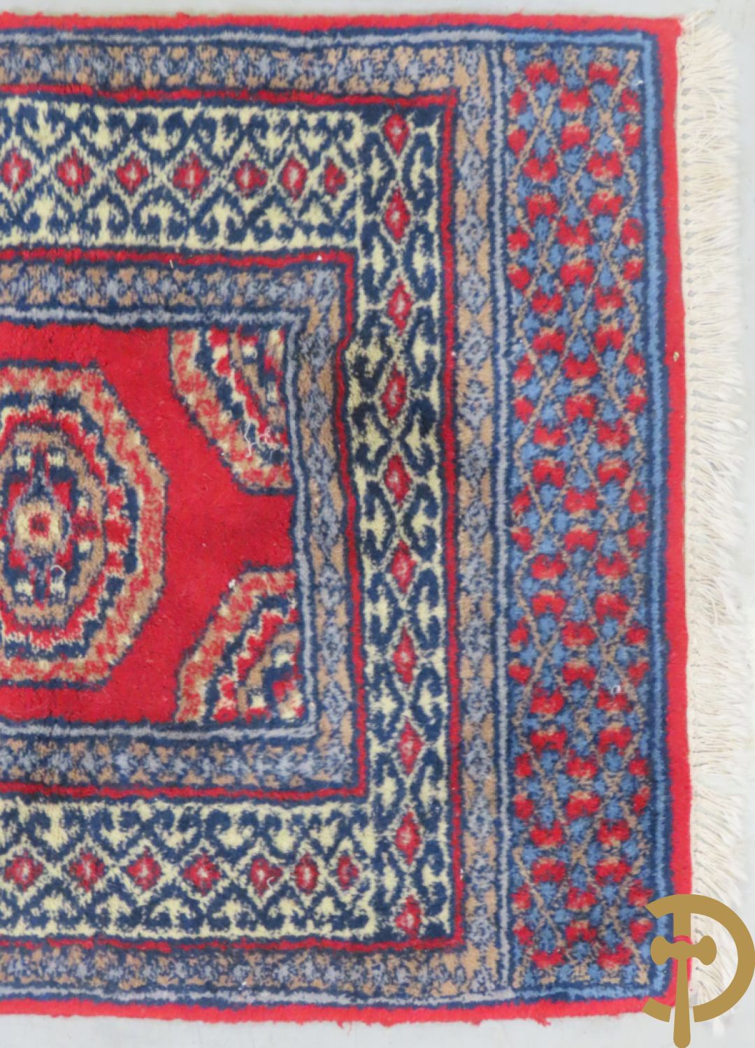 Zes oosterse handgeknoopte tapijten w.o. 2 Bouchara, Hamadan en 2 voettapijtjes