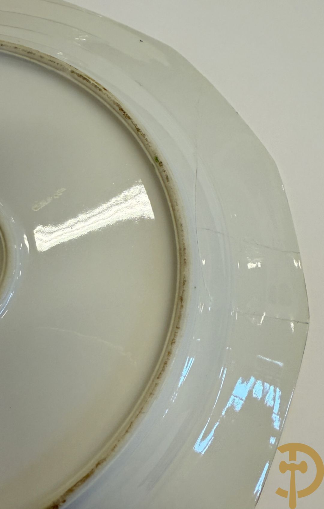 Uitgebreid zeer decoratief porseleinen eet- en koffieservies met bloemendecor, Limoges France