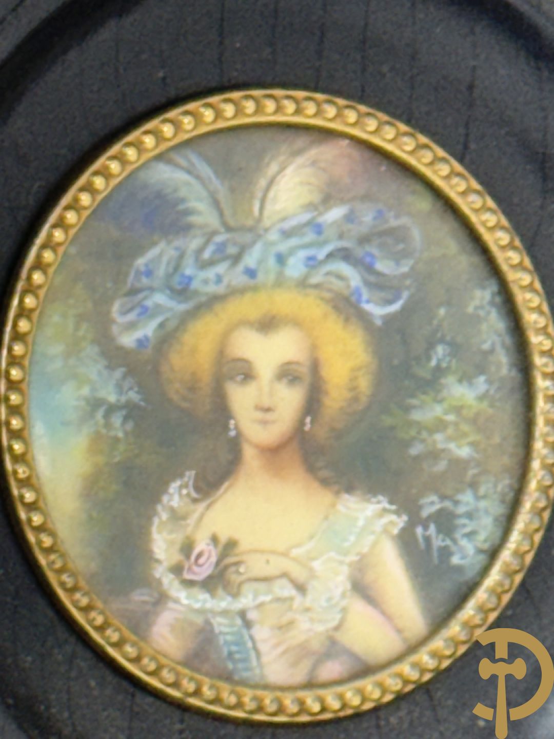 Vier handgekleurde miniaturen met romantische scènes en edeldames