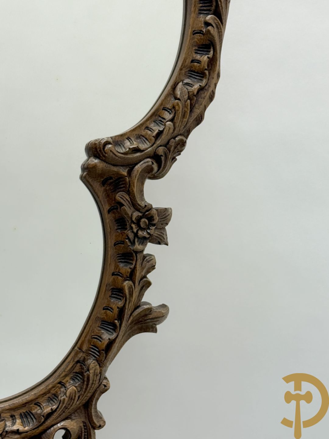 Eiken Louis XV spiegel met rocailles bezet