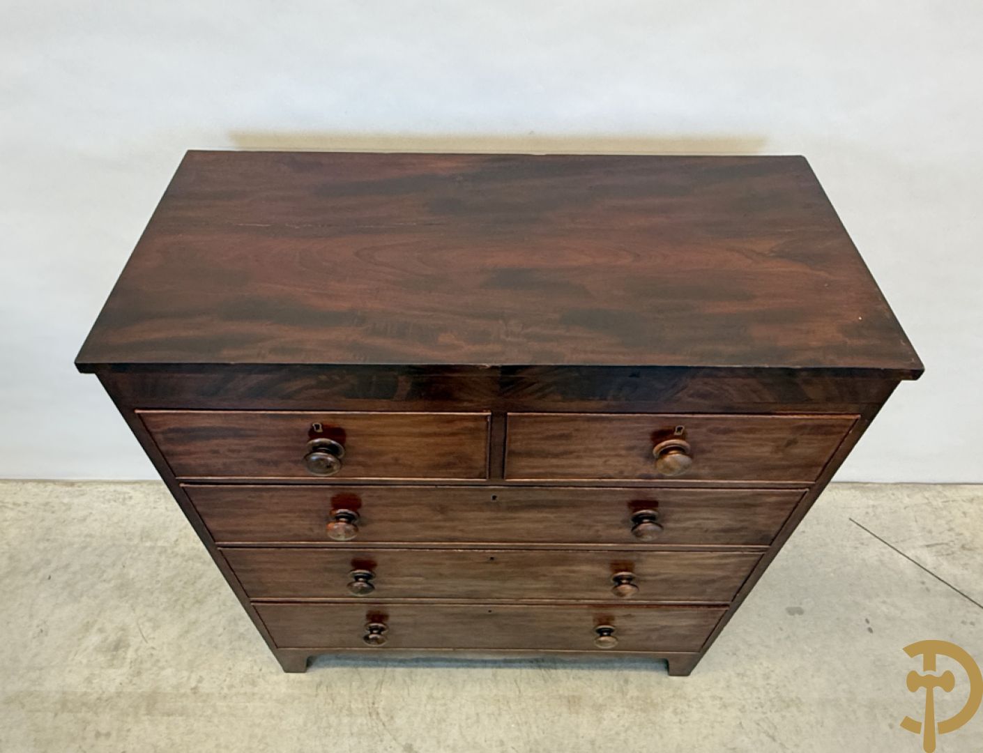 Mahoniehouten Engelse vijfladencommode