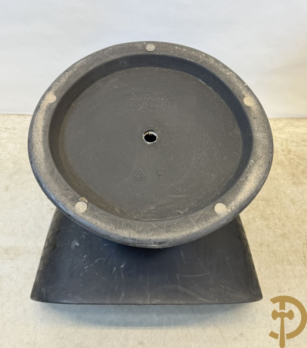 Paar plexi armzetels Zanotta, model Dora Outdoor