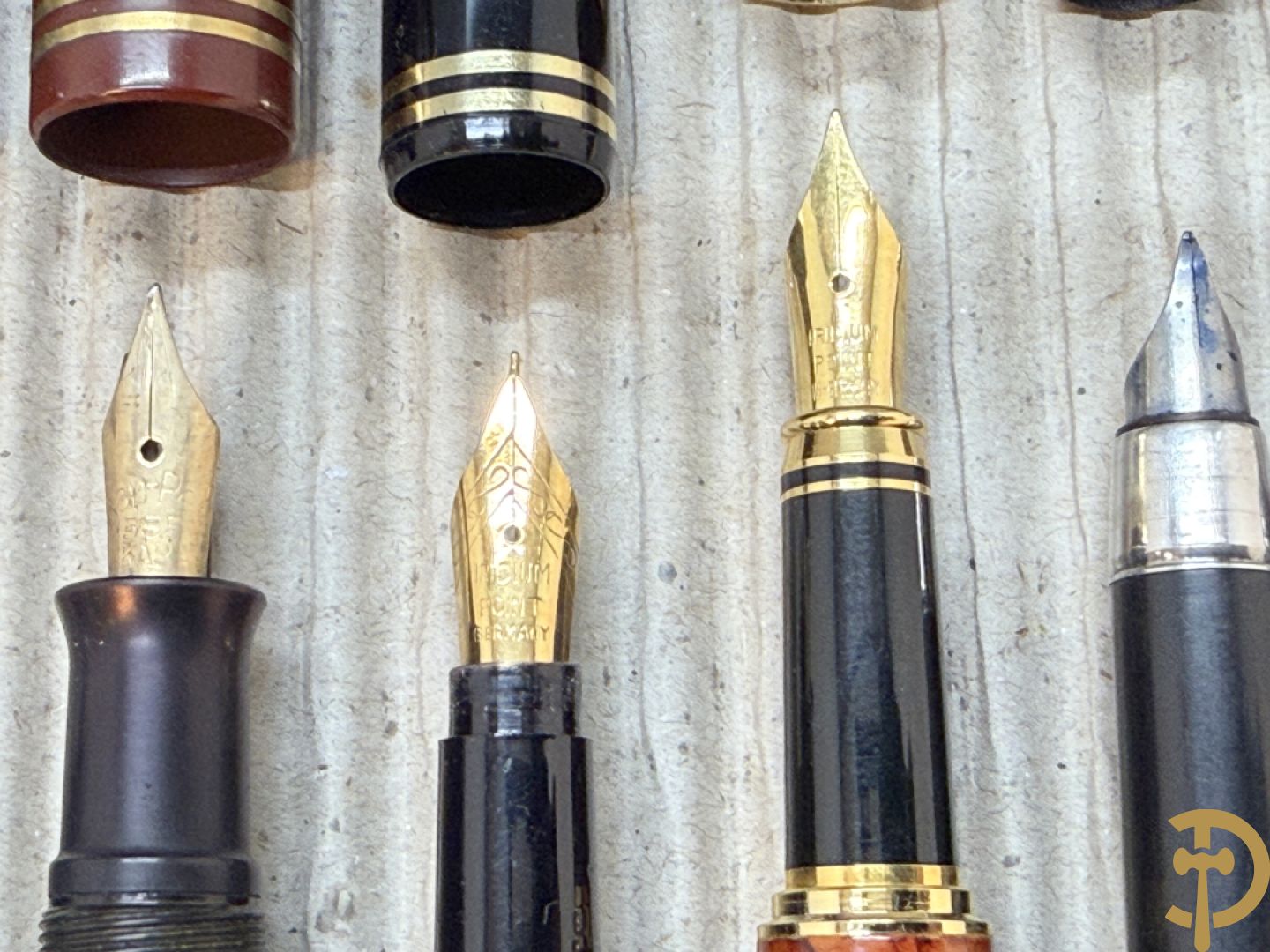 Vijftien oude vulpennen w.o. 5 uit de jaren 