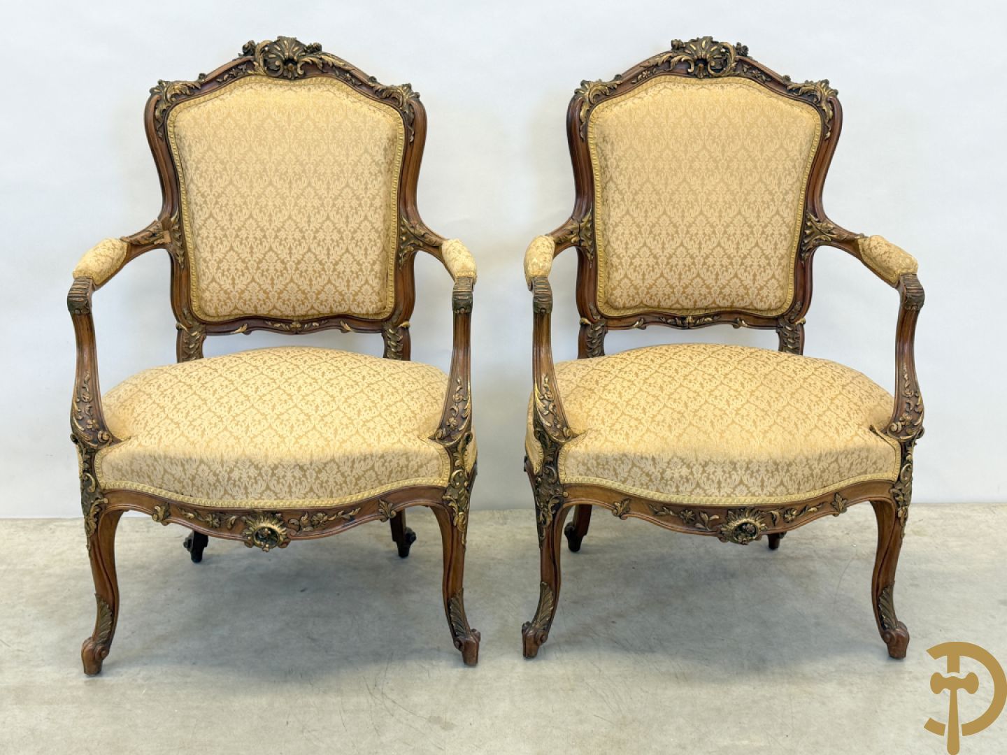 Notelaren Louis XV canapé en 2 armzetels met rocailles