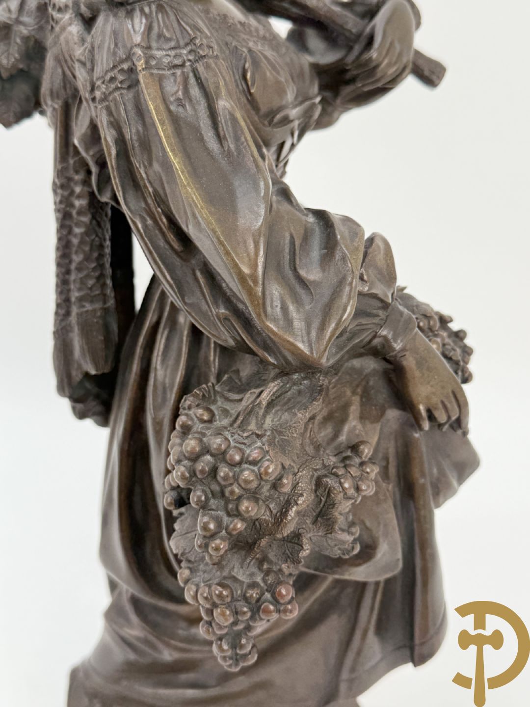 HALOU A. sculpt. getekend 