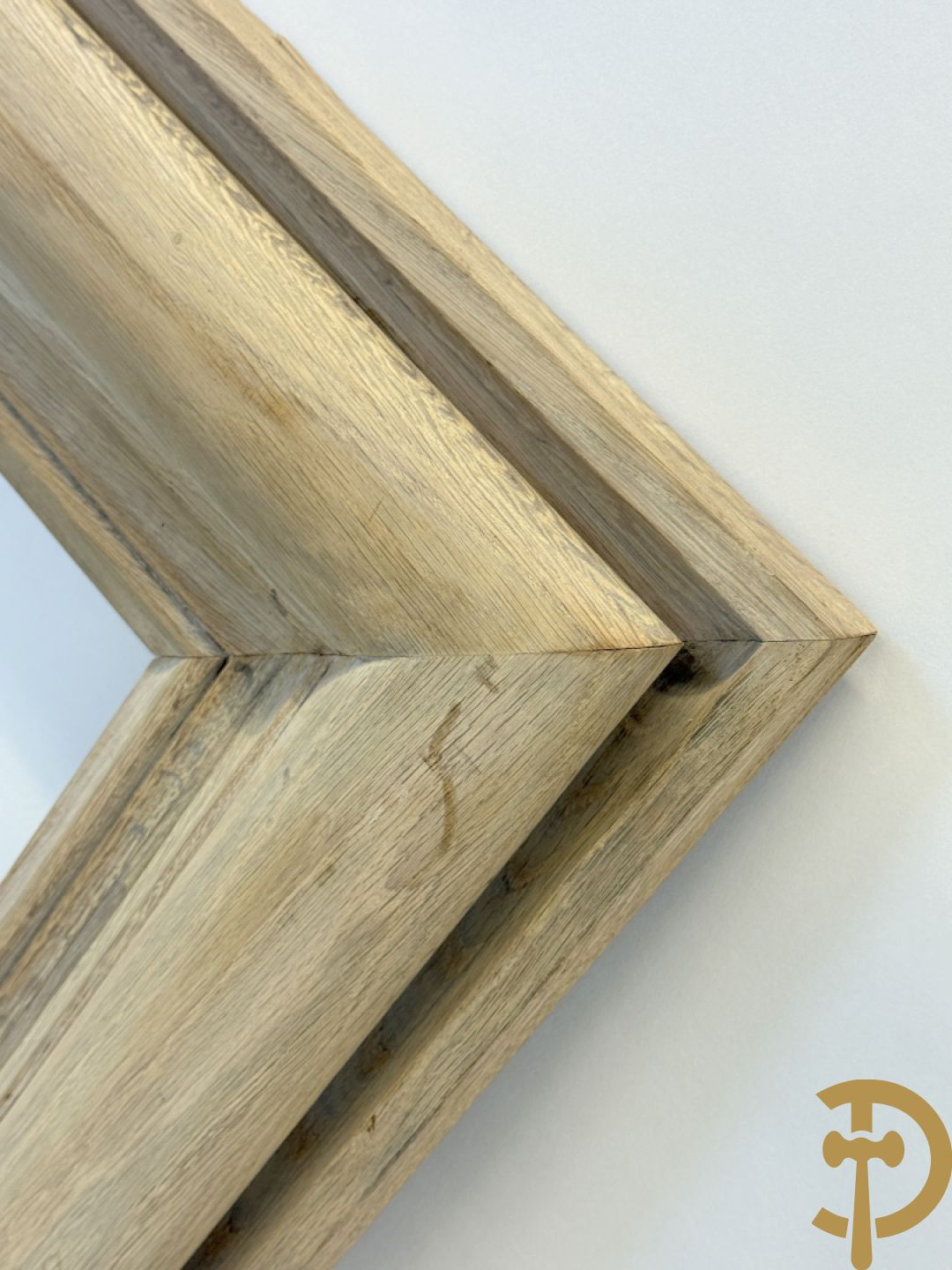 Eiken schouwmantel met gestoken molures