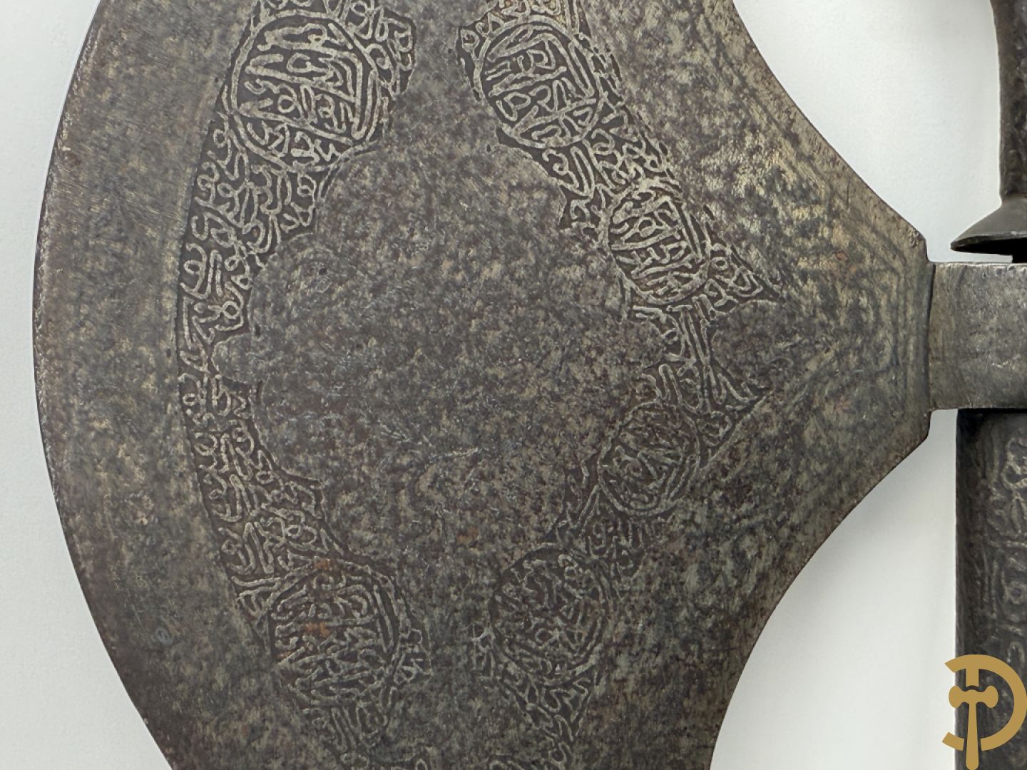 Ijzeren ceremoniële bewerkte dubbele Perzische Mahdist bijl of Tabar, 19e