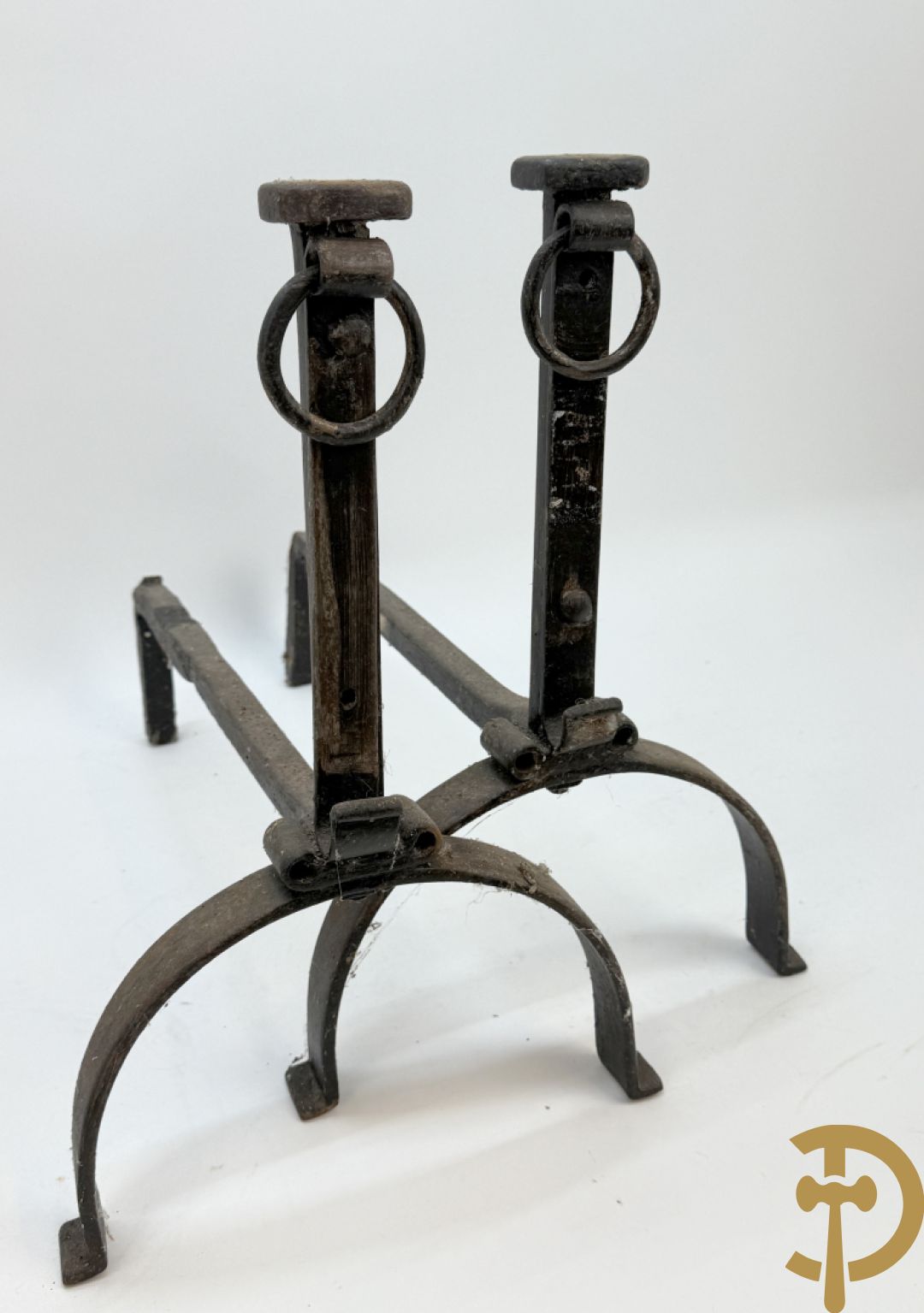 Twee paar 19e gietijzeren chenets