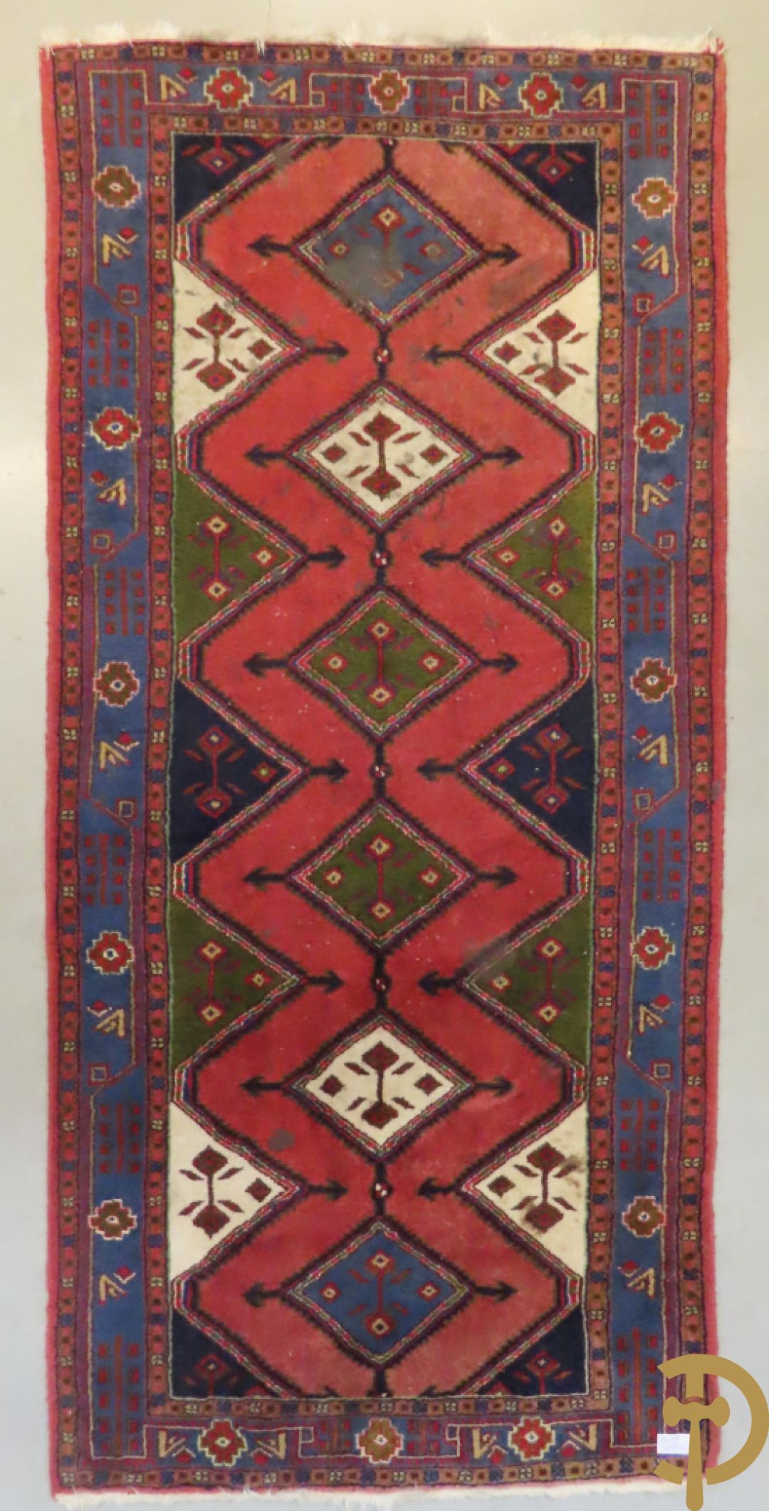 Drie oosterse handgeknoopte tapijten Kaukasus