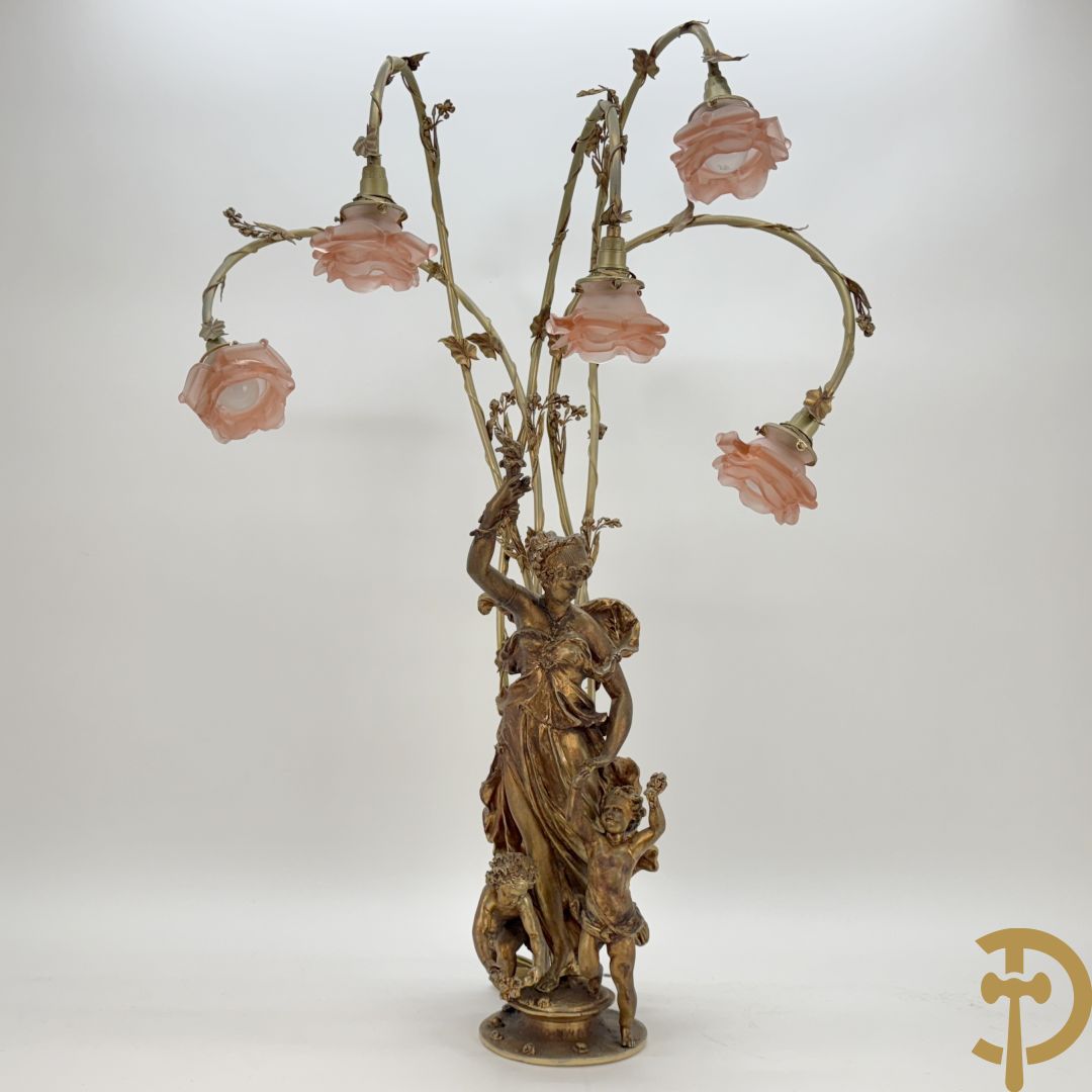 POITE getekend - Vuurverguld bronzen beeld van dame met kinderen houdende een toorts, achteraan 5 lichtpunten