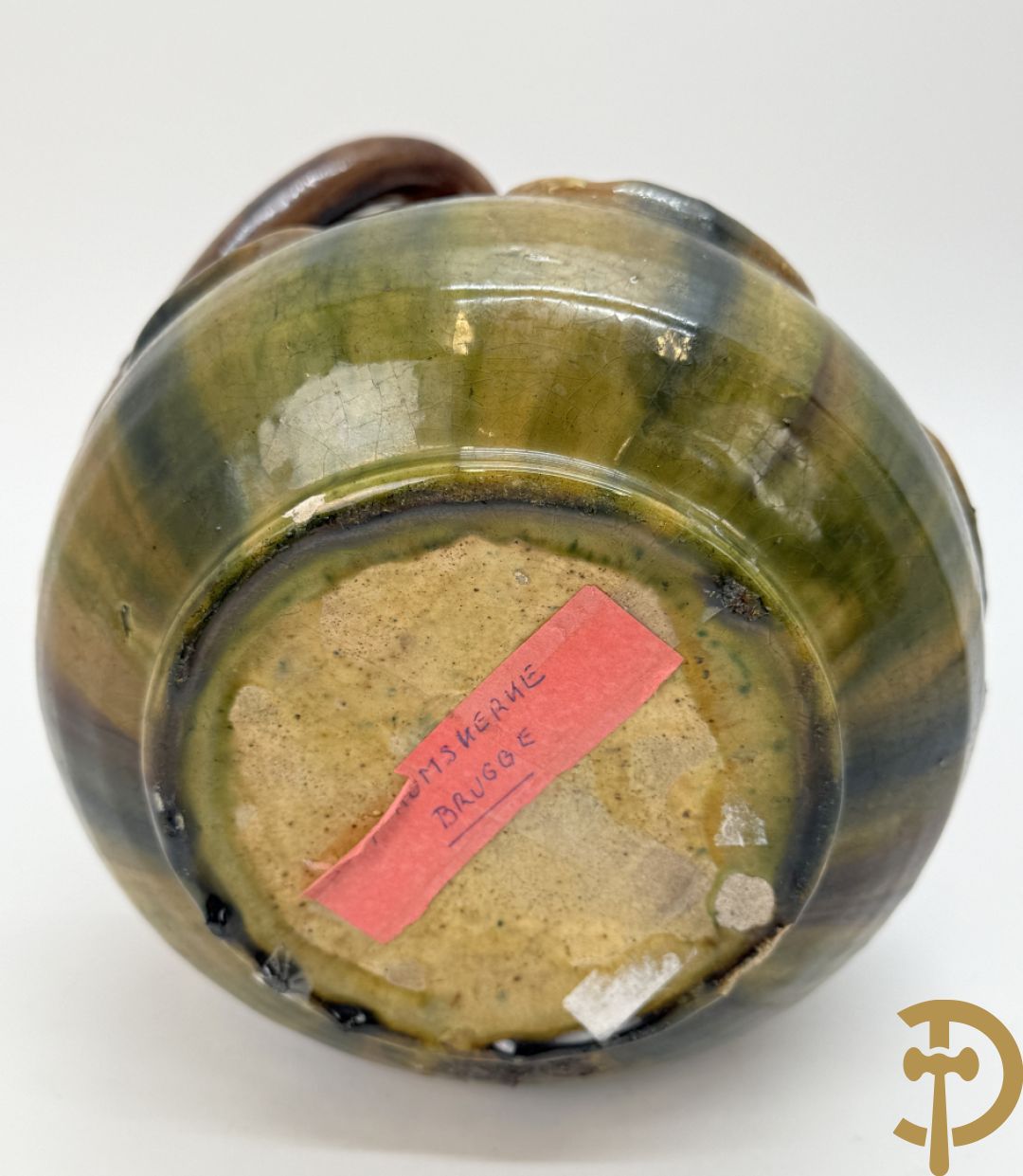 Drie Vlaams aardwerken vazen + Vlaams aardewerken tabakspot - VH gemonogrammeerd (Van Humskerk H.)