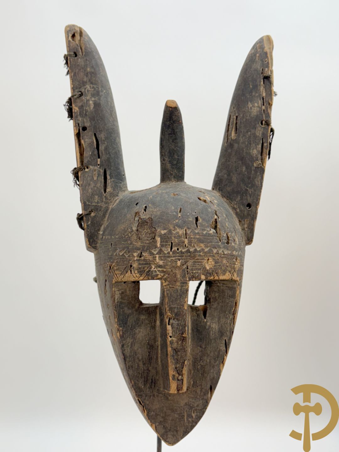 Twee Afrikaanse maskers : Bambara, rabbit masker + Yaka Nigeria masker