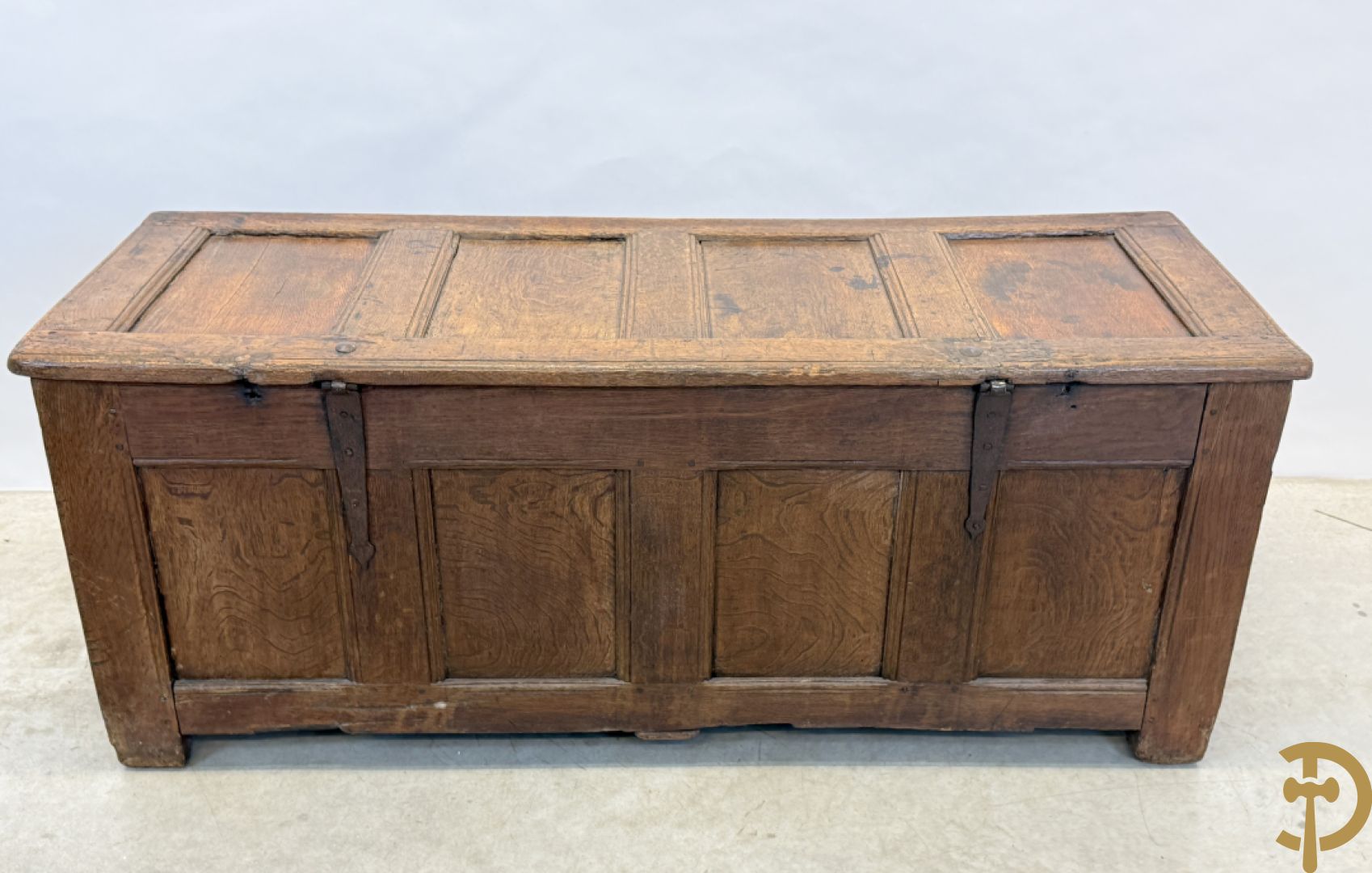 Massief eiken Engelse gesculpteerde panelenkoffer