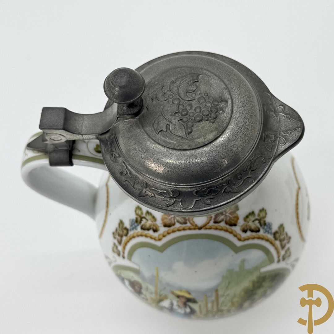 Varia porselein en keramiek : paar jardinières met zwanen, apothekerspot, 2 schenkkannen Franklin Mint en vaas Hutschenreuter