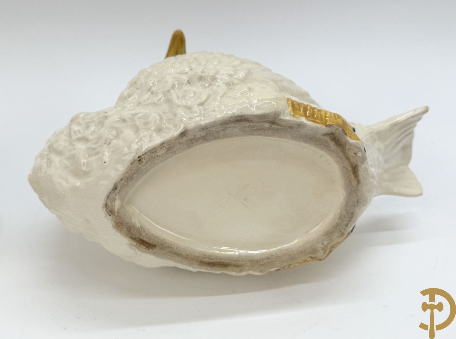 Varia porselein en keramiek : paar jardinières met zwanen, apothekerspot, 2 schenkkannen Franklin Mint en vaas Hutschenreuter