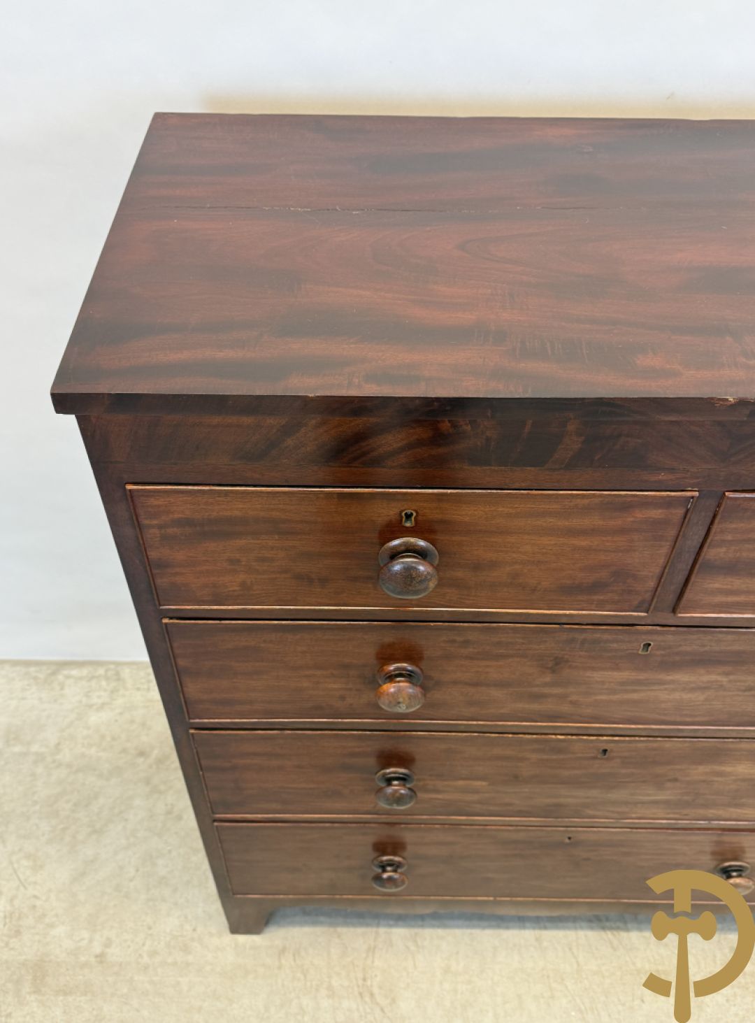 Mahoniehouten Engelse vijfladencommode