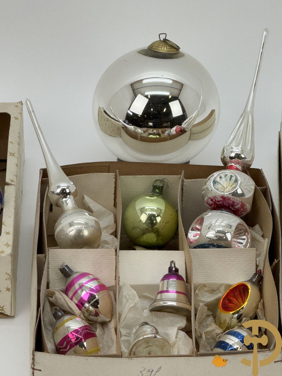 Antiek mondglazen kerstballen, Ajeko en pieken