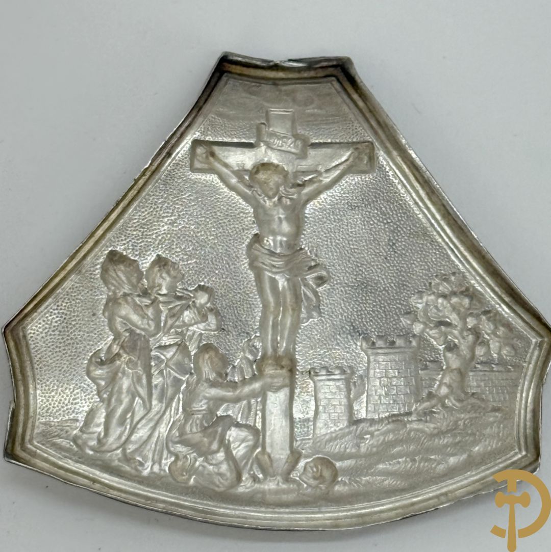 Massief zilveren collectenbus, 2 statieplakkettes, 2 slotjes van boek, wapenschild, penning