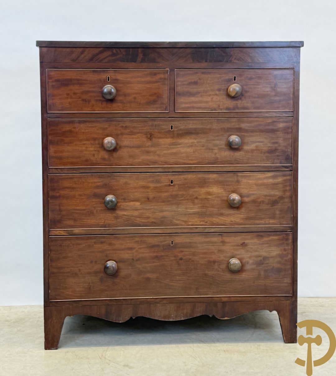 Mahoniehouten Engelse vijfladencommode