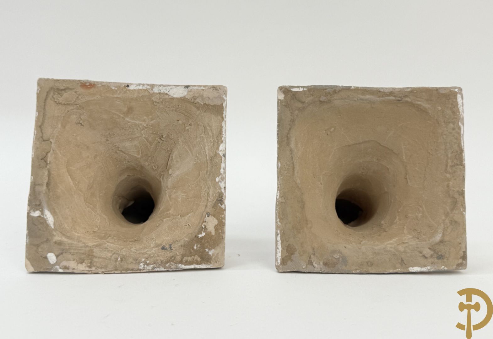 Vier beeldjes met Chinoiseriedecor