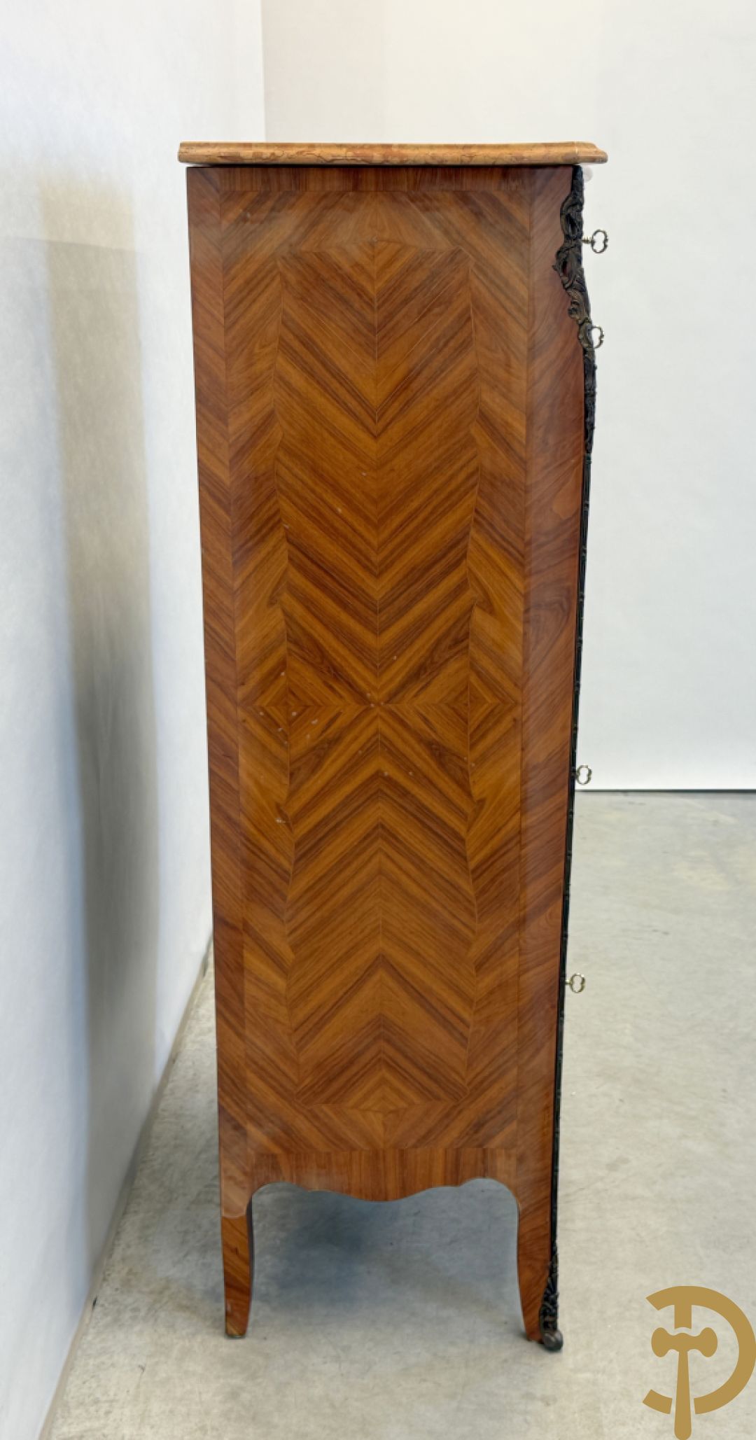 Notelaren klapsecretaire met 4 lades en bloemenmarquetterie, bezet met bronzen ornamenten - bovenaan met marmeren blad