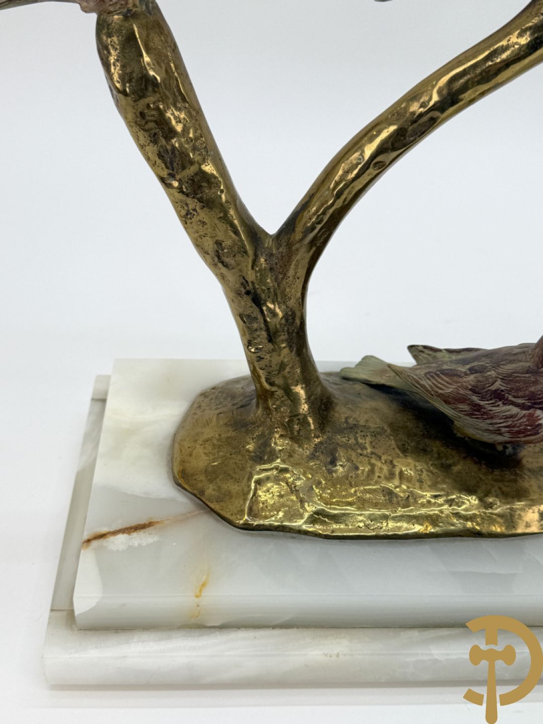 Ongetekend - Vergulde bronzen tak met zes vogels, op onix marmeren sokkel