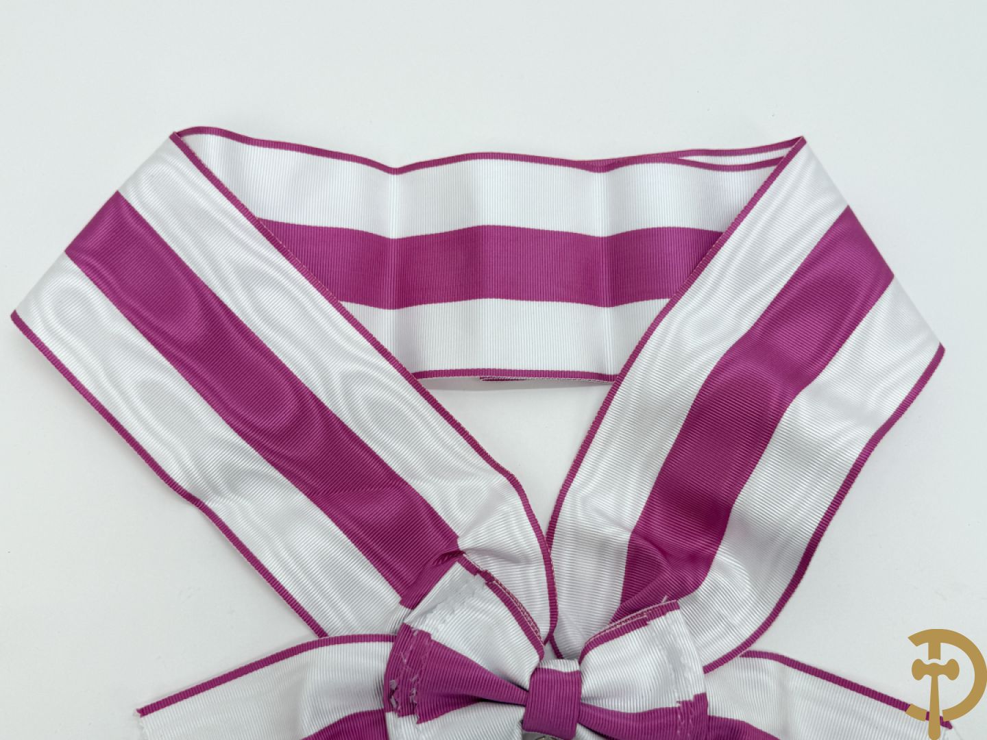 Grootkruis en borstster in de Orde van Sint-Hermengilde Spanje