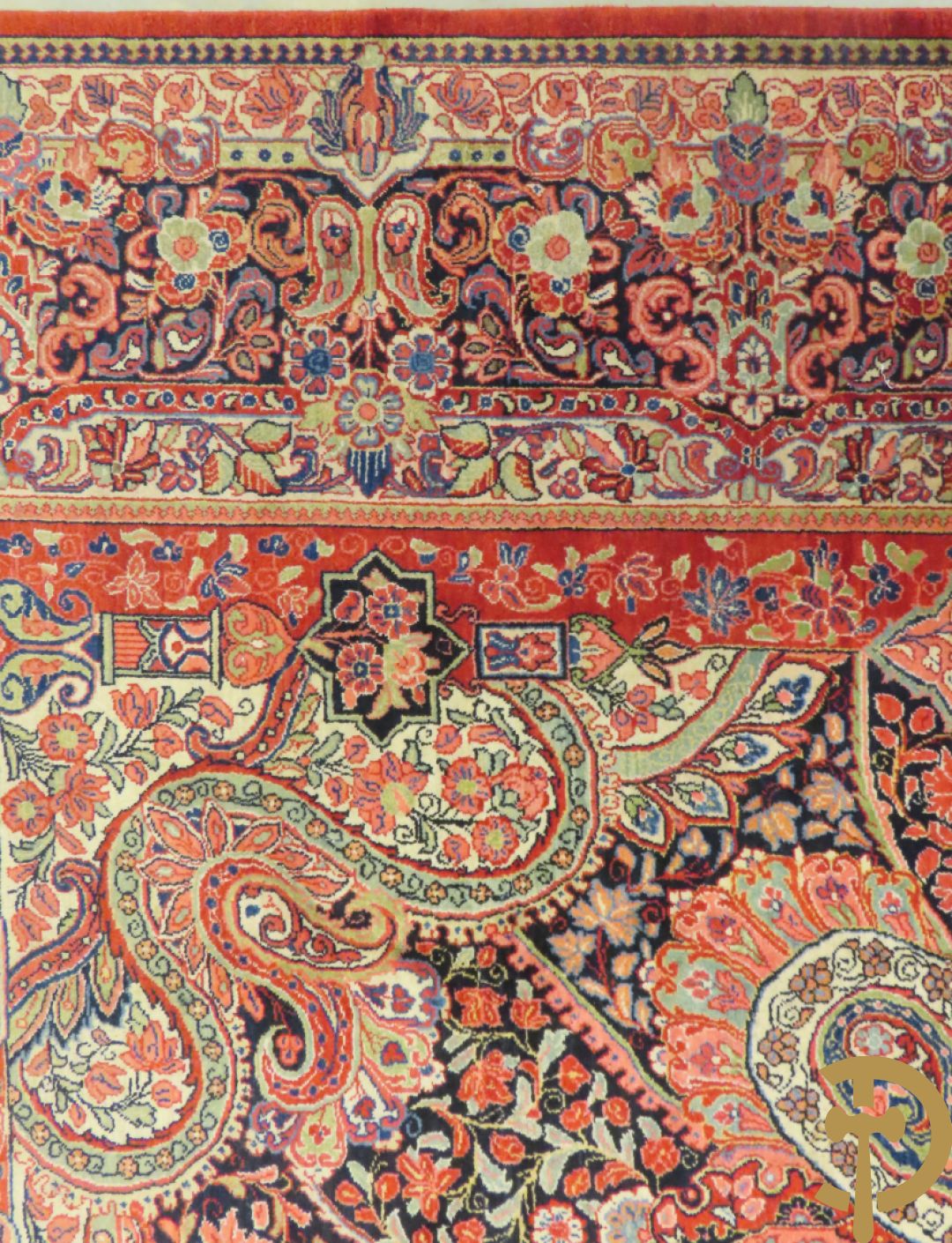 Oosters handgeknoopt tapijt met cashmeremotieven