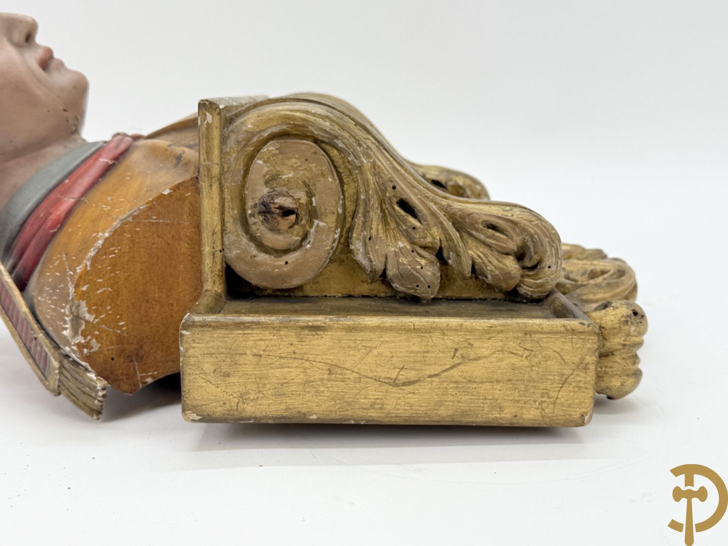 Gepolychromeerde houtsculptuur 