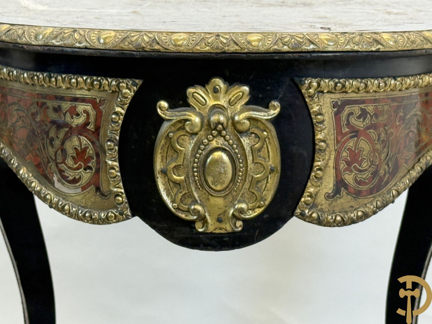 Boulle tafel met lade, Napoleon III, met mooi koperinleg en bronzen ornamenten, 19e