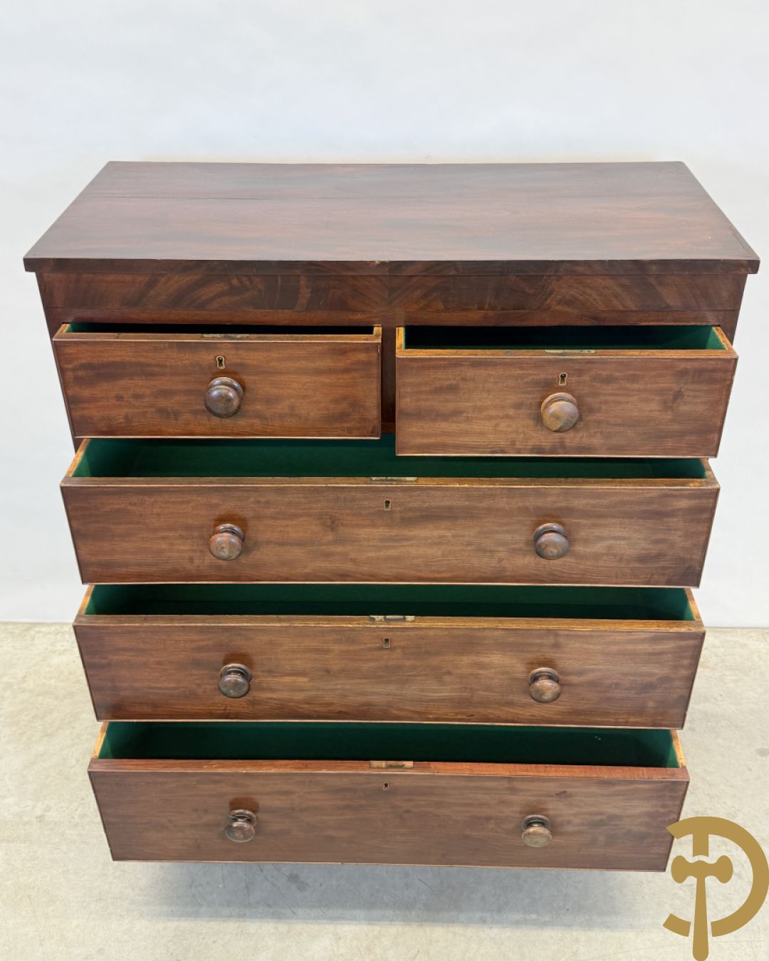 Mahoniehouten Engelse vijfladencommode