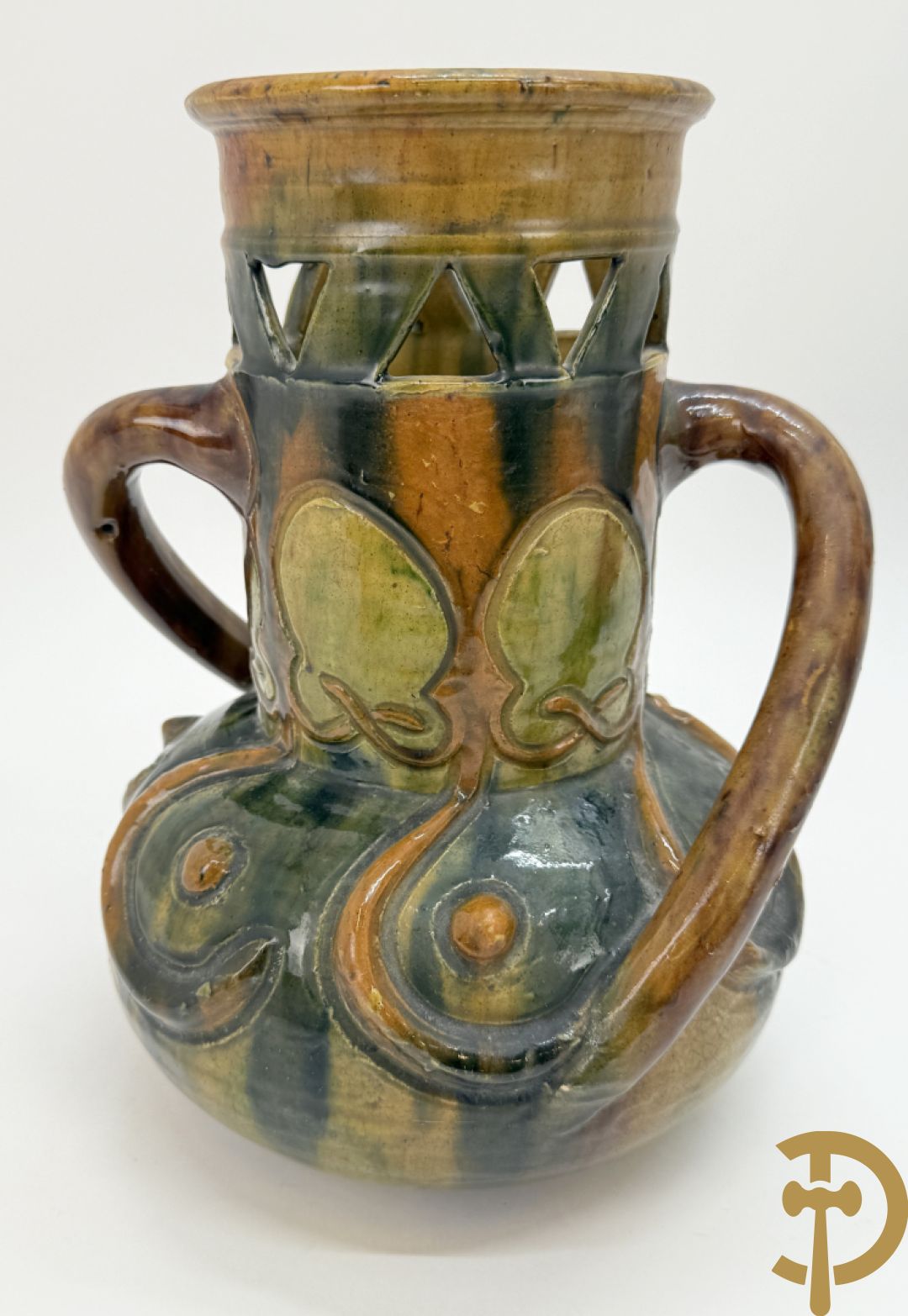 Drie Vlaams aardwerken vazen + Vlaams aardewerken tabakspot - VH gemonogrammeerd (Van Humskerk H.)