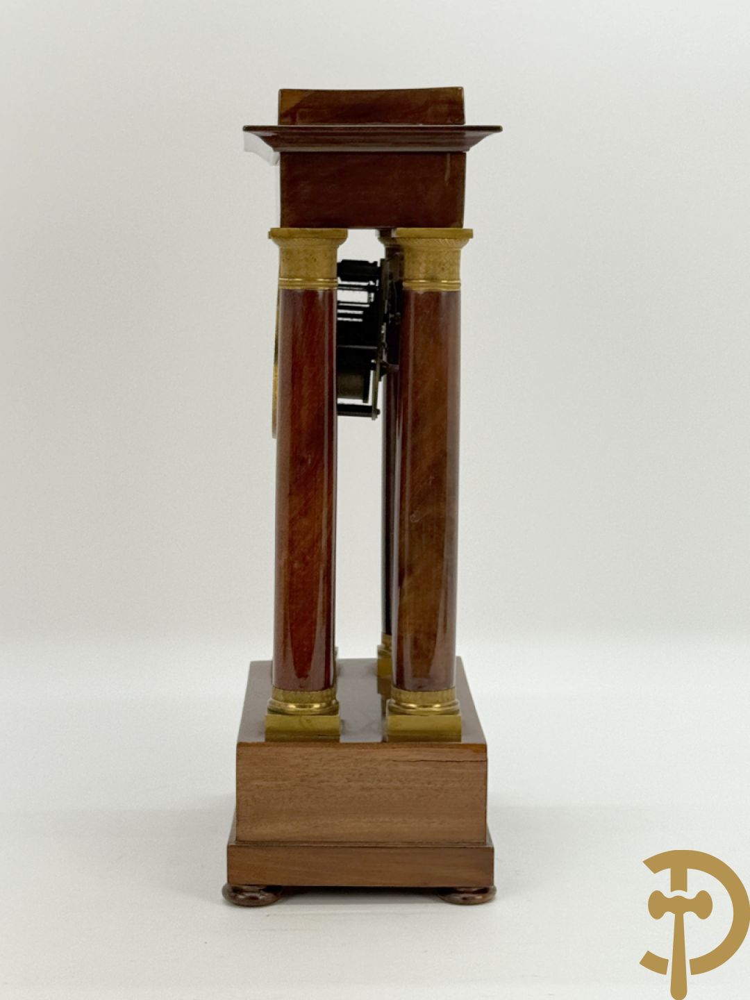 Mahoniehouten vierzuilenklok Charles X