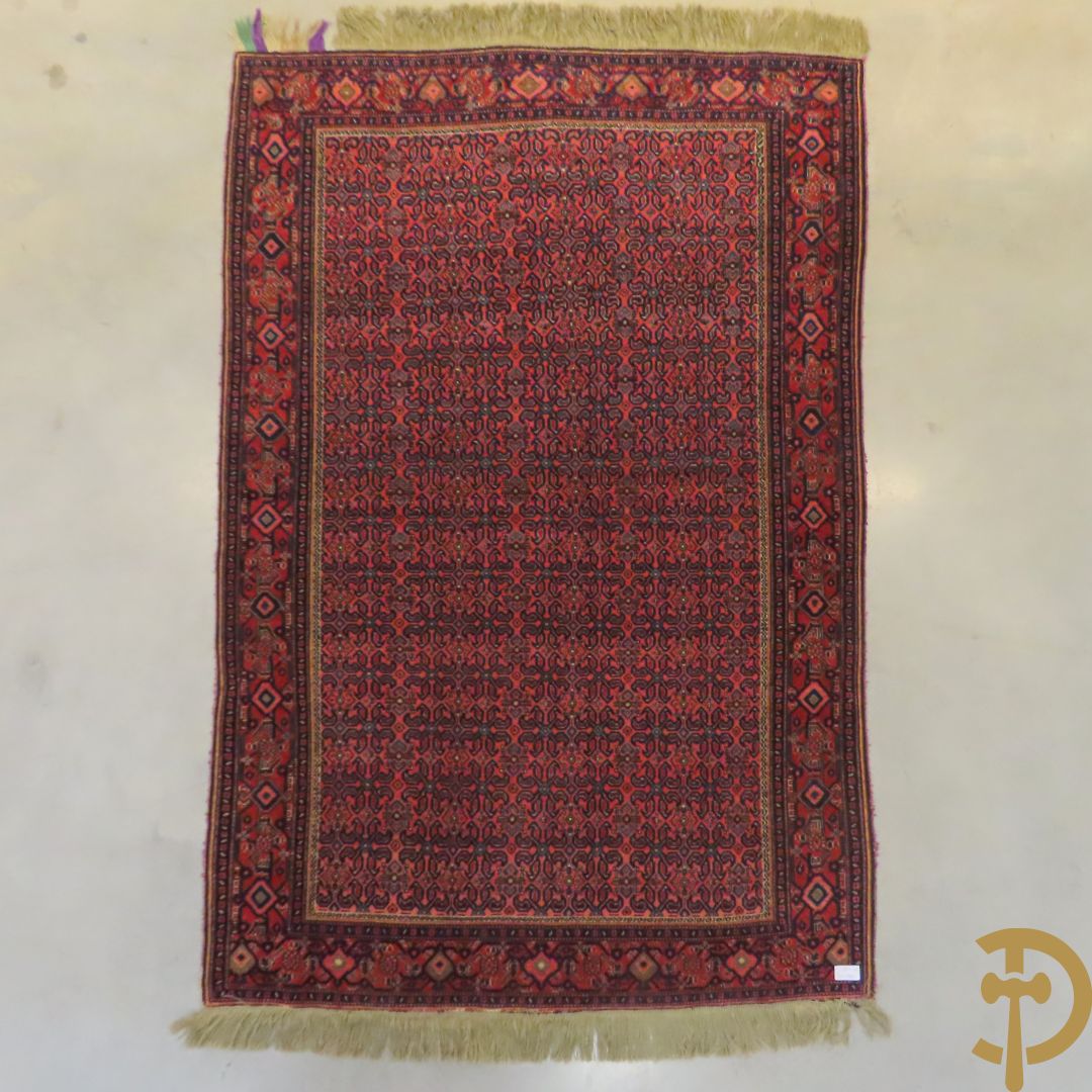 Antiek oosters handgeknoopt tapijt met doorlopend decor