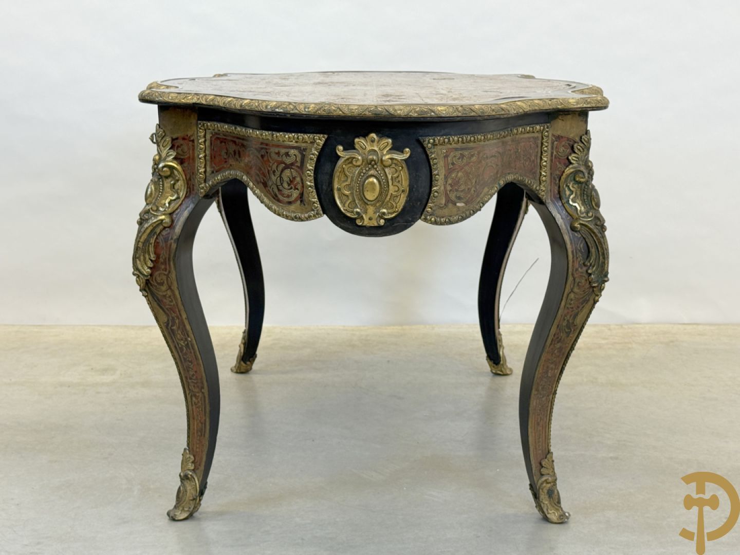 Boulle tafel met lade, Napoleon III, met mooi koperinleg en bronzen ornamenten, 19e