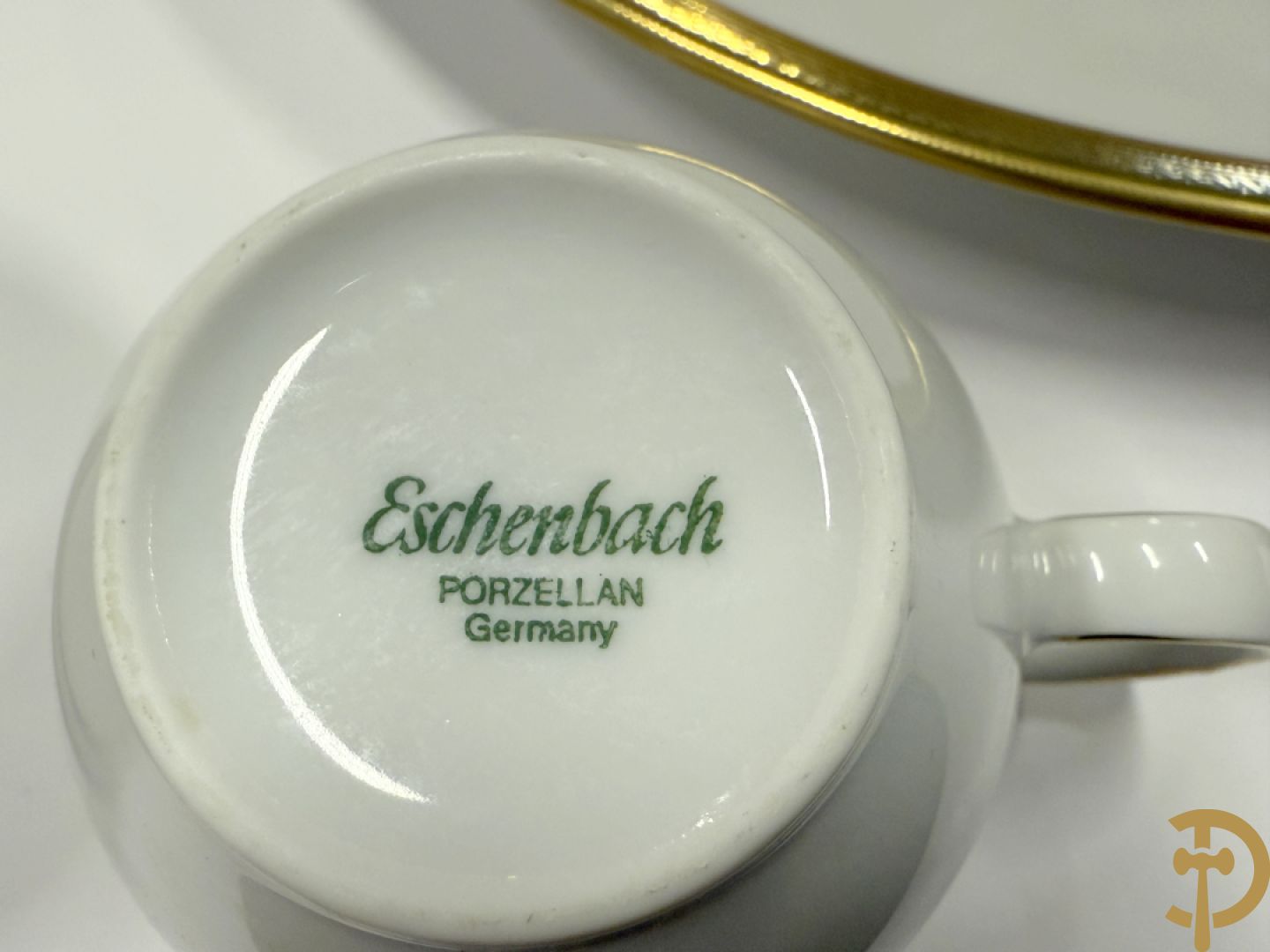 Wit porseleinen servies met vergulde rand, Eschenbach Germany + porseleinen servies met blauwe rand, Winterling Kirchenlamitz Bavaria