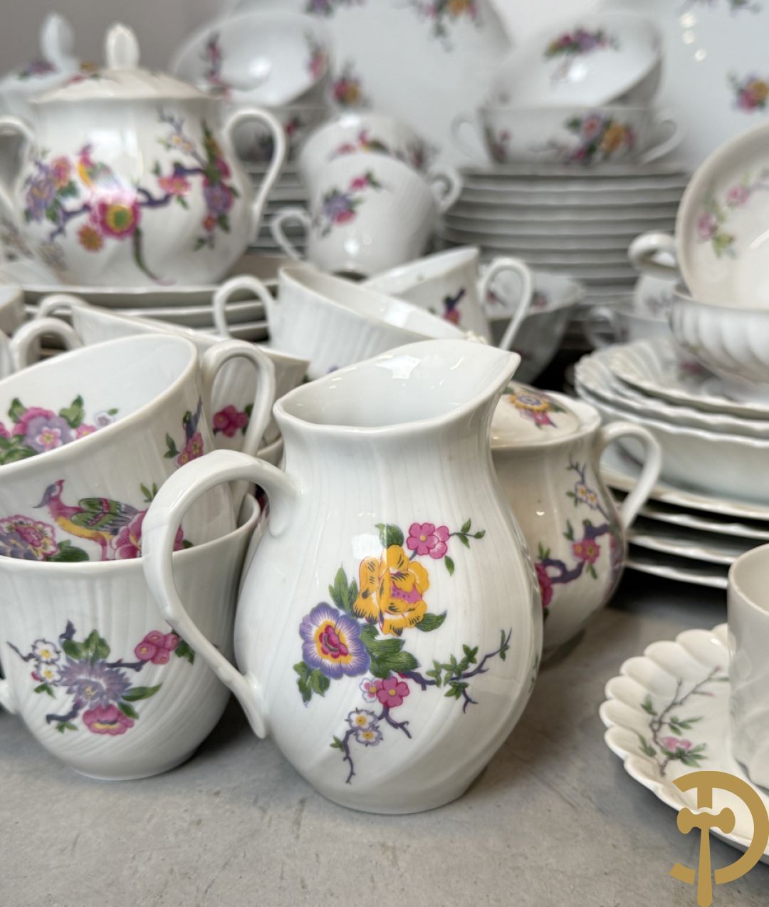 Porseleinen eet- (12-delig) en koffieservies (24- delig), Bernard Aud Limoges + porseleinen koffieservies, Haviland Limoges