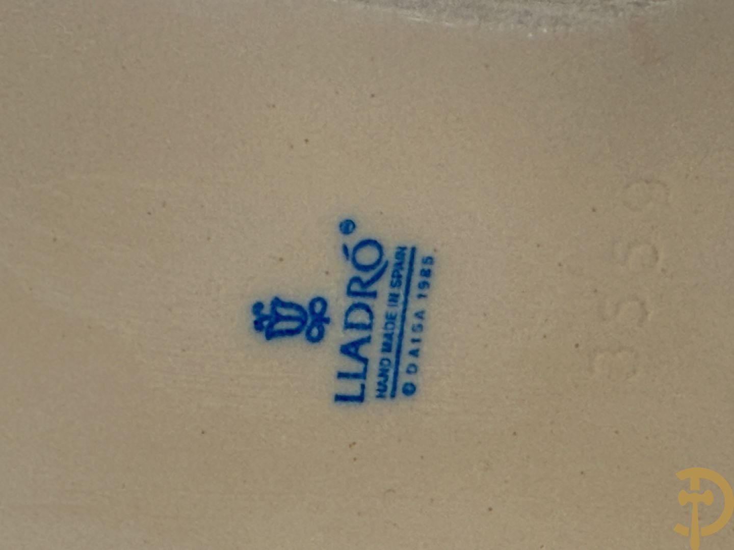 LLADRO onderaan getekend 3559 